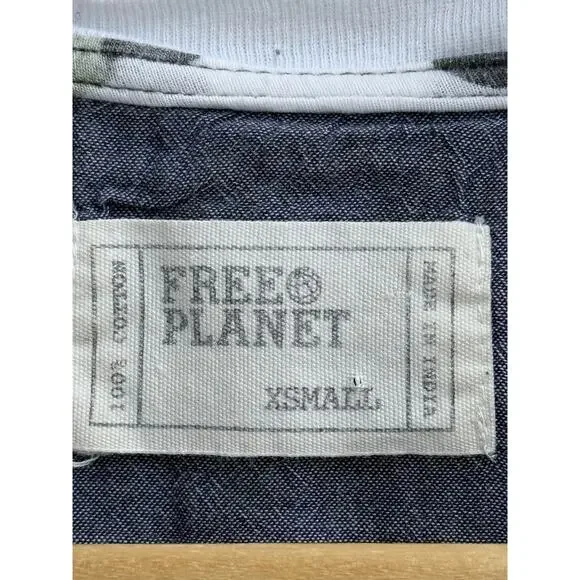 FREE PLANET white green pineapple palm tree print tropical cotton tshirt top - Picture 3 of 5